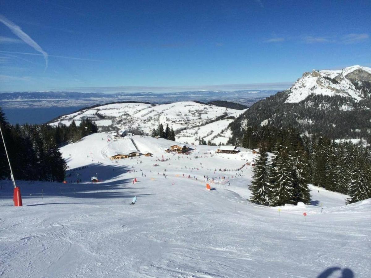 Le 211,ski et randonnée, lave linge ,parking Bernex Extérieur photo